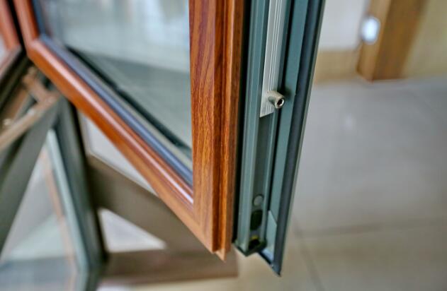 Как происходит процесс обработки алюминиевого профиля?